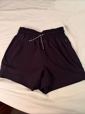 Athleta Black Elastic Waist Athletic Shorts